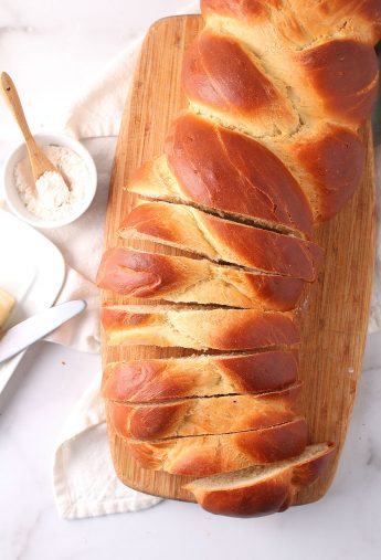 Classic Vegan Challah