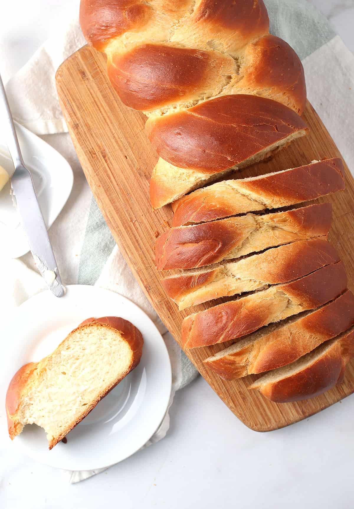 Loaf of Challah cut into slices