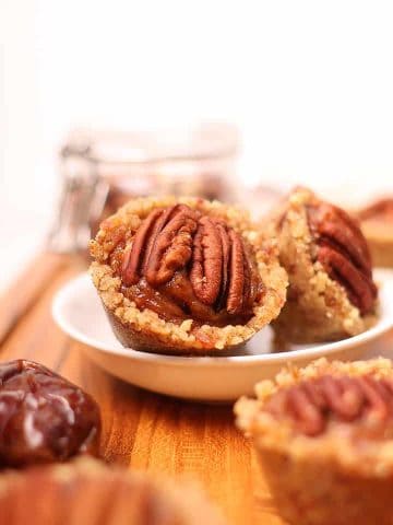 Raw pecan pie tartlets