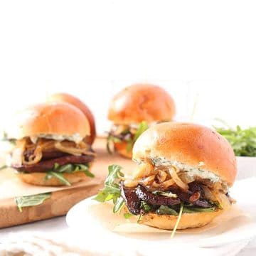 Vegan sliders with portobello and caramelized onion