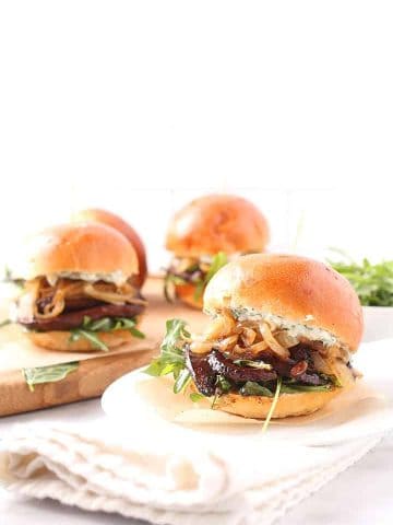 Vegan sliders with portobello and caramelized onion