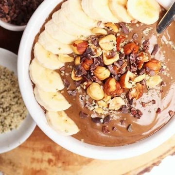 Chocolate Smoothie Bowl with bananas and hazelnuts