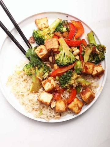 Tofu Stir Fry with broccoli and peppers