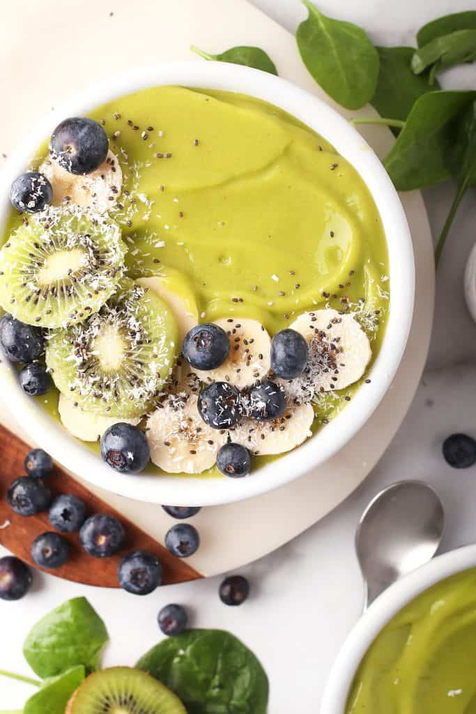 Finished smoothie bowl on a marble plate