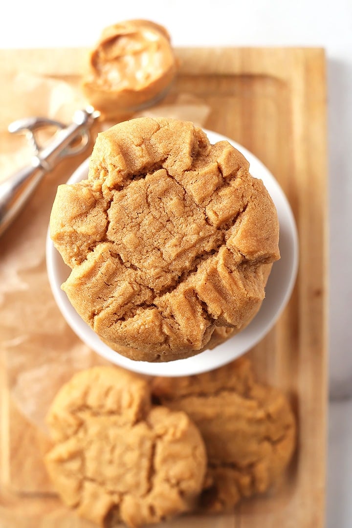 Finished cookie on wooden platter