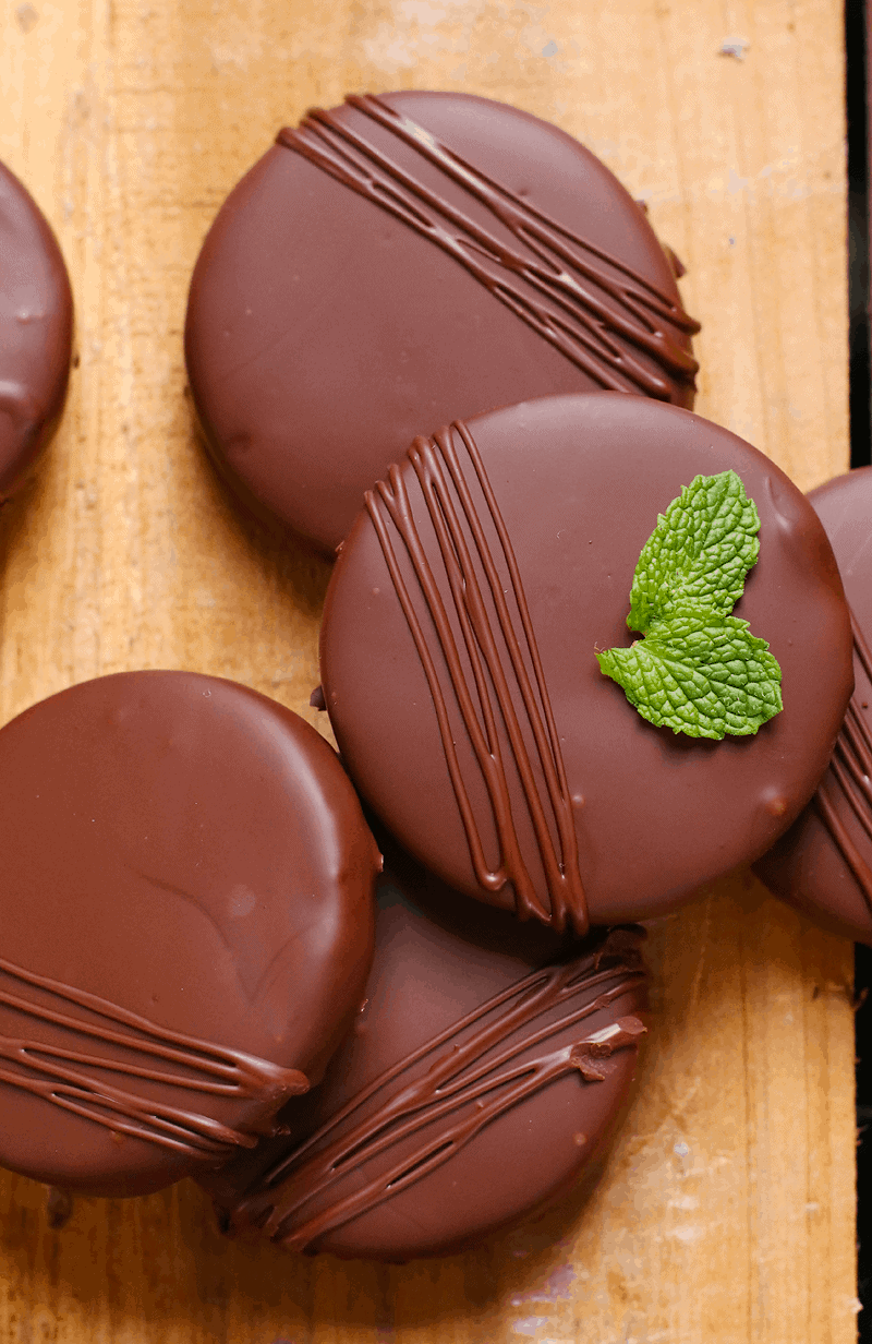 Homemade Thin Mints with fresh mint