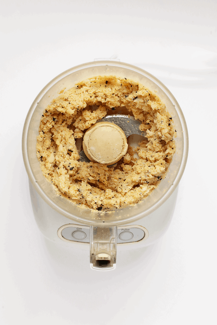 Heart of palm, spices, and seaweed in a food processor