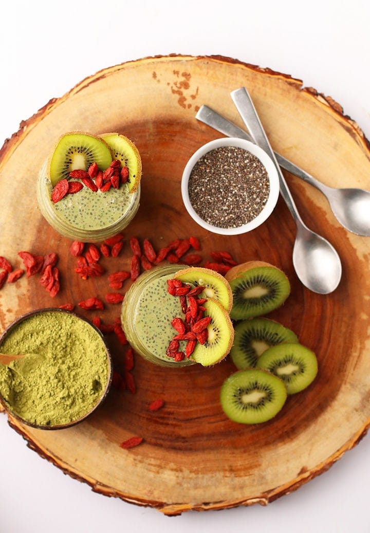 Matcha Chia Pudding with kiwi and goji