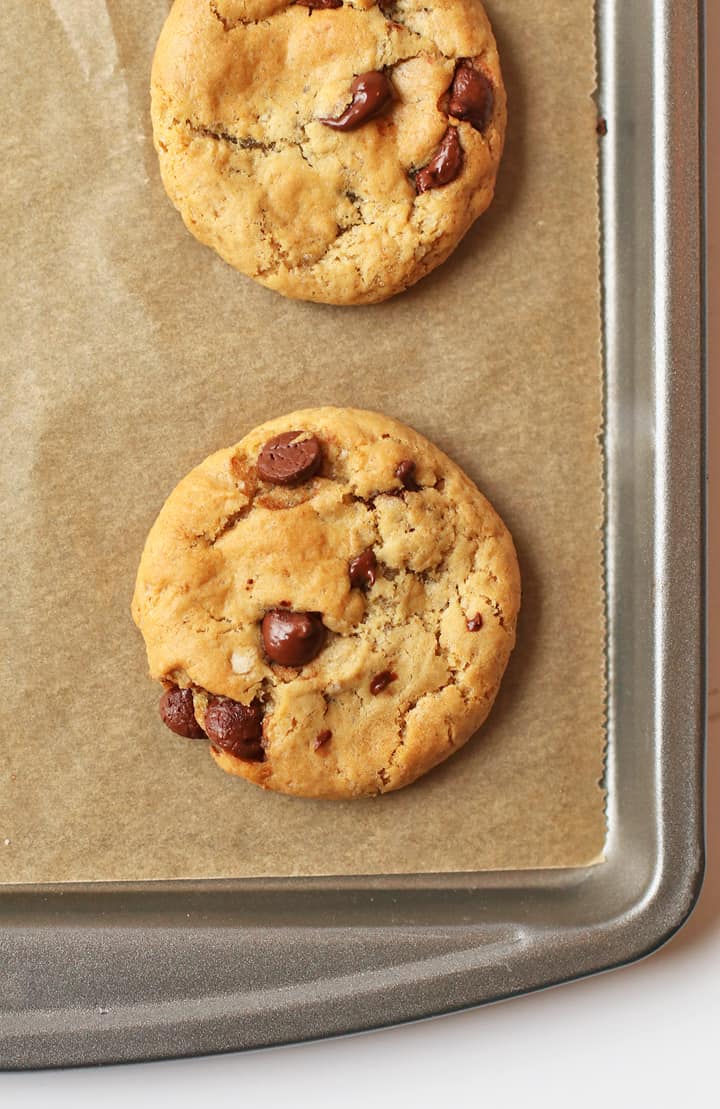 Freshly baked cookies on a baking sheet