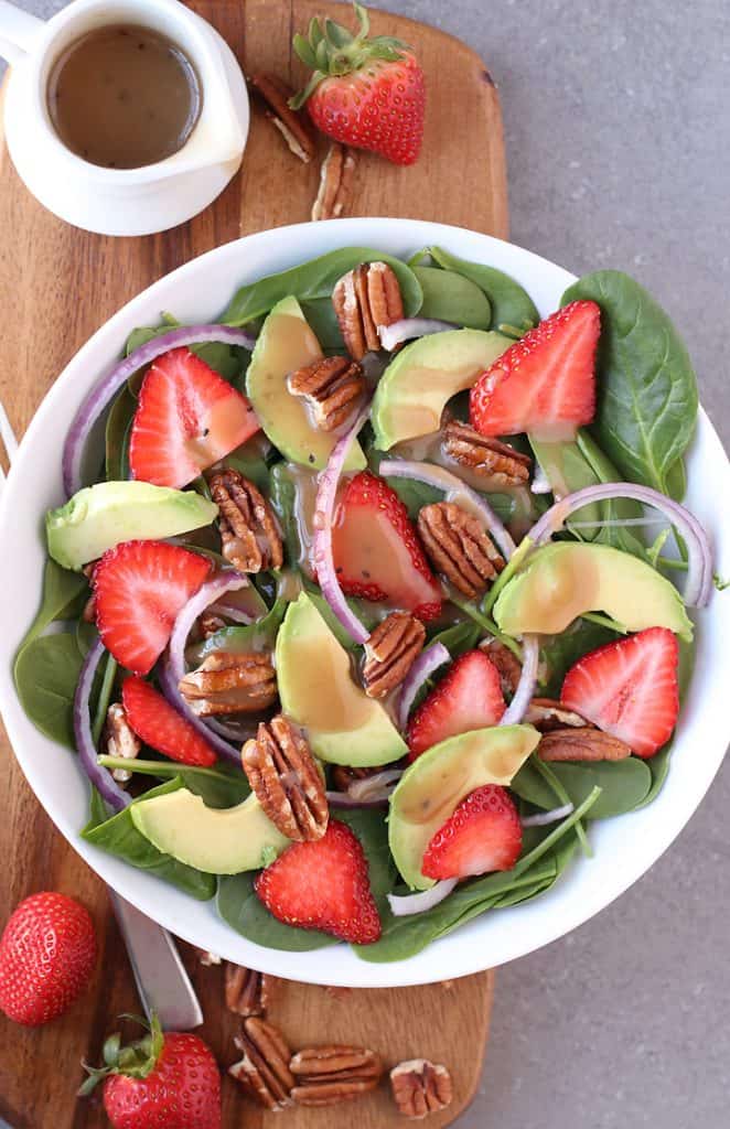 Spinach Strawberry Salad with Balsamic Vinaigrette