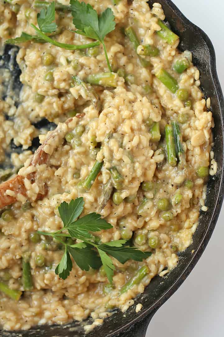 Vegan risotto in a cast iron skillet