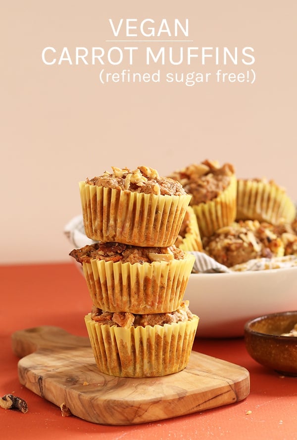 These healthy Carrot Muffins are sweetened naturally and filled with fruits and veggie for a delicious and healthy morning pastry. #vegan #muffins #veganbaking #carrots #refinedsugarfree #carrots #baking #mydarlingvegan