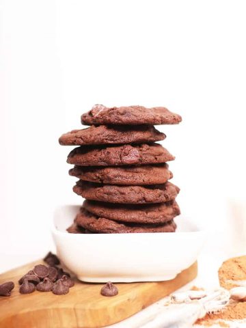 Stack of chocolate cookies