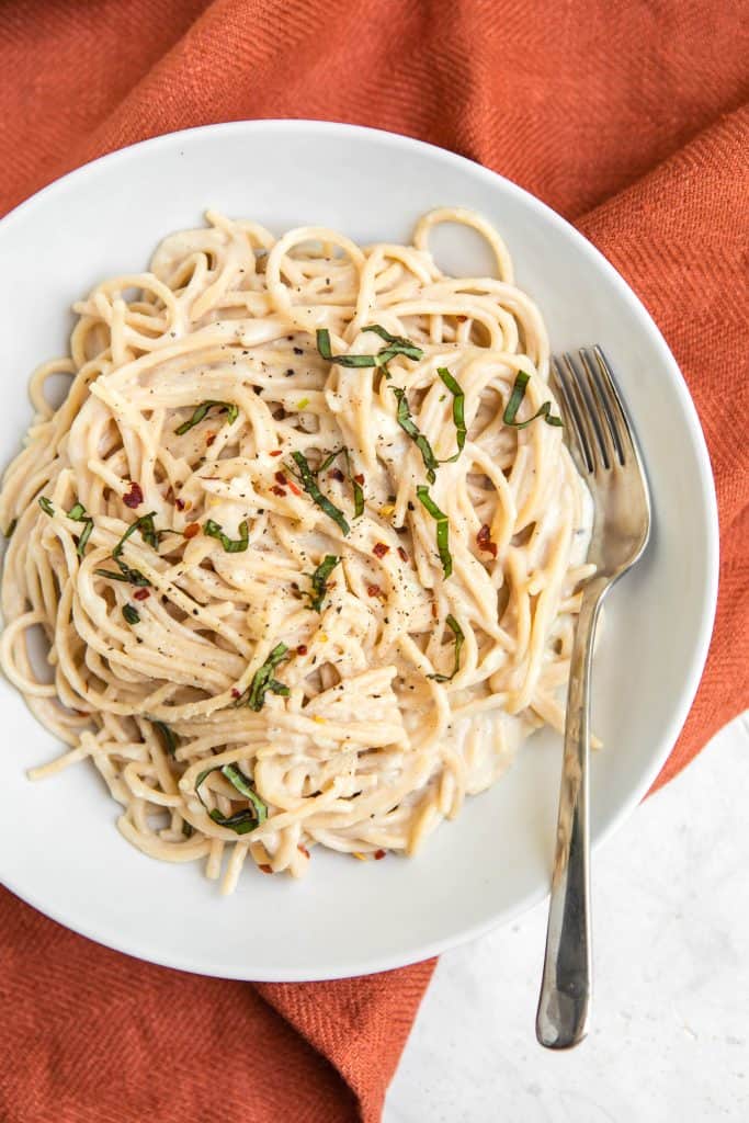 Creamy Garlic Sauce Pasta