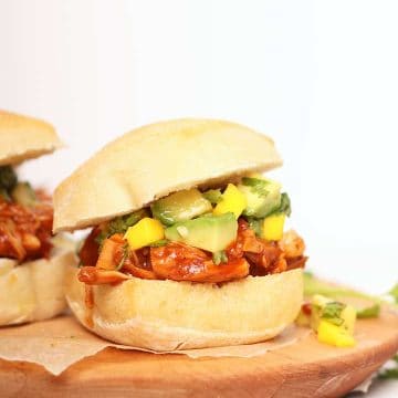 Jackfruit Pulled Pork Sandwich