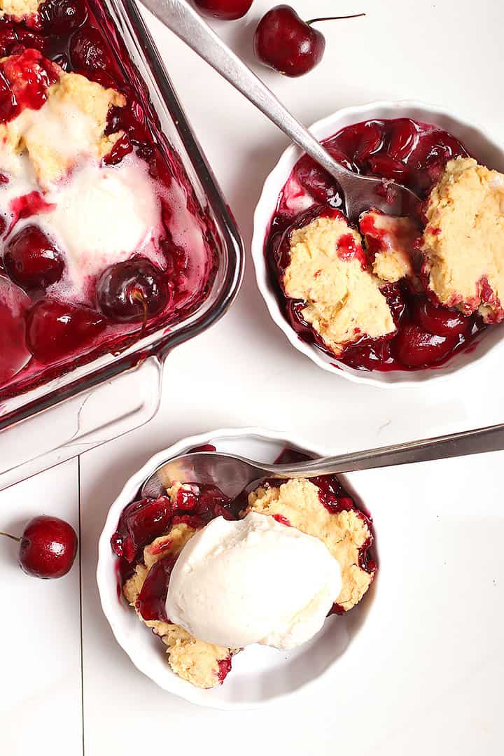 Finished recipe in two bowls with ice cream