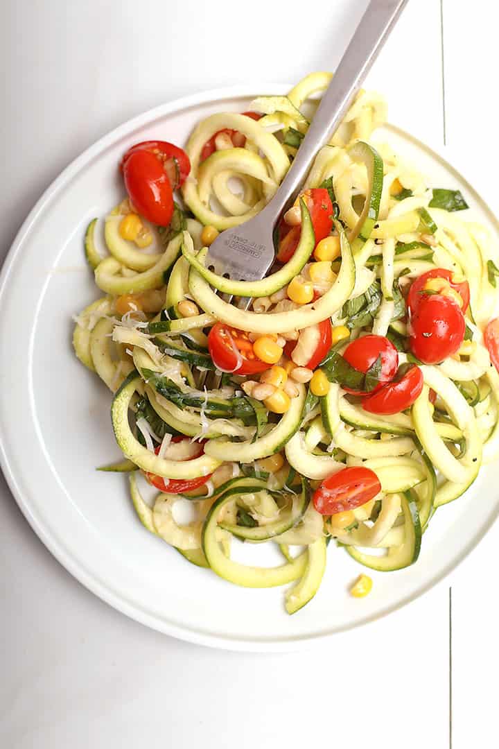 How to Make Zucchini Noodles - Recipes by Love and Lemons