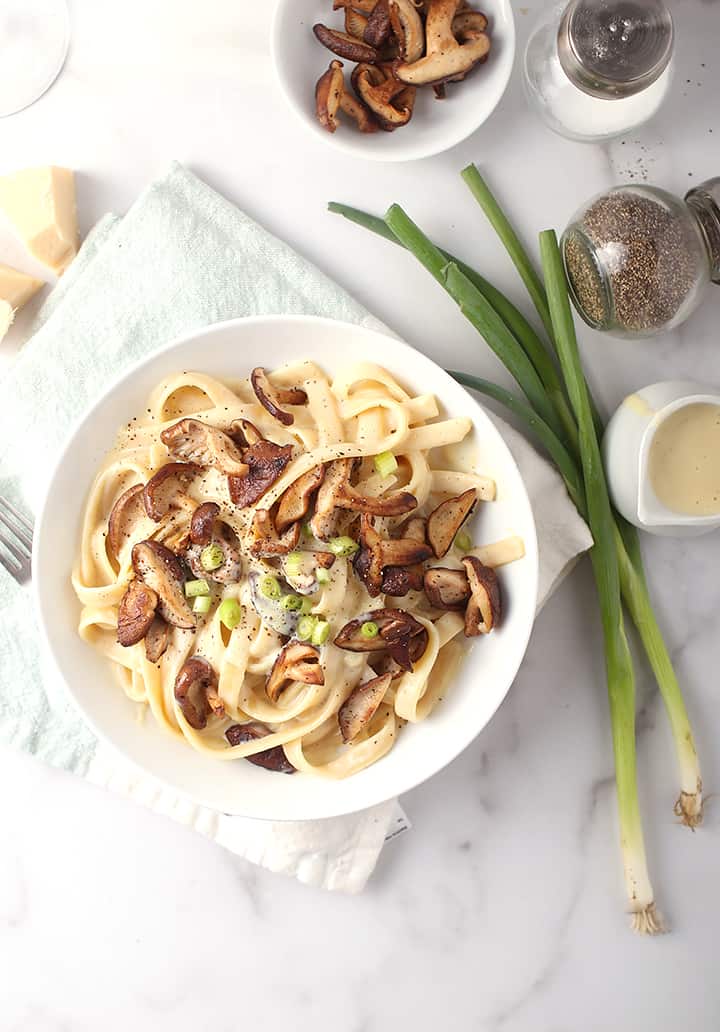 Vegan Creamy Pasta with mushrooms and green onions