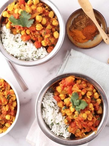 Two bowls of vegan Chana Masala