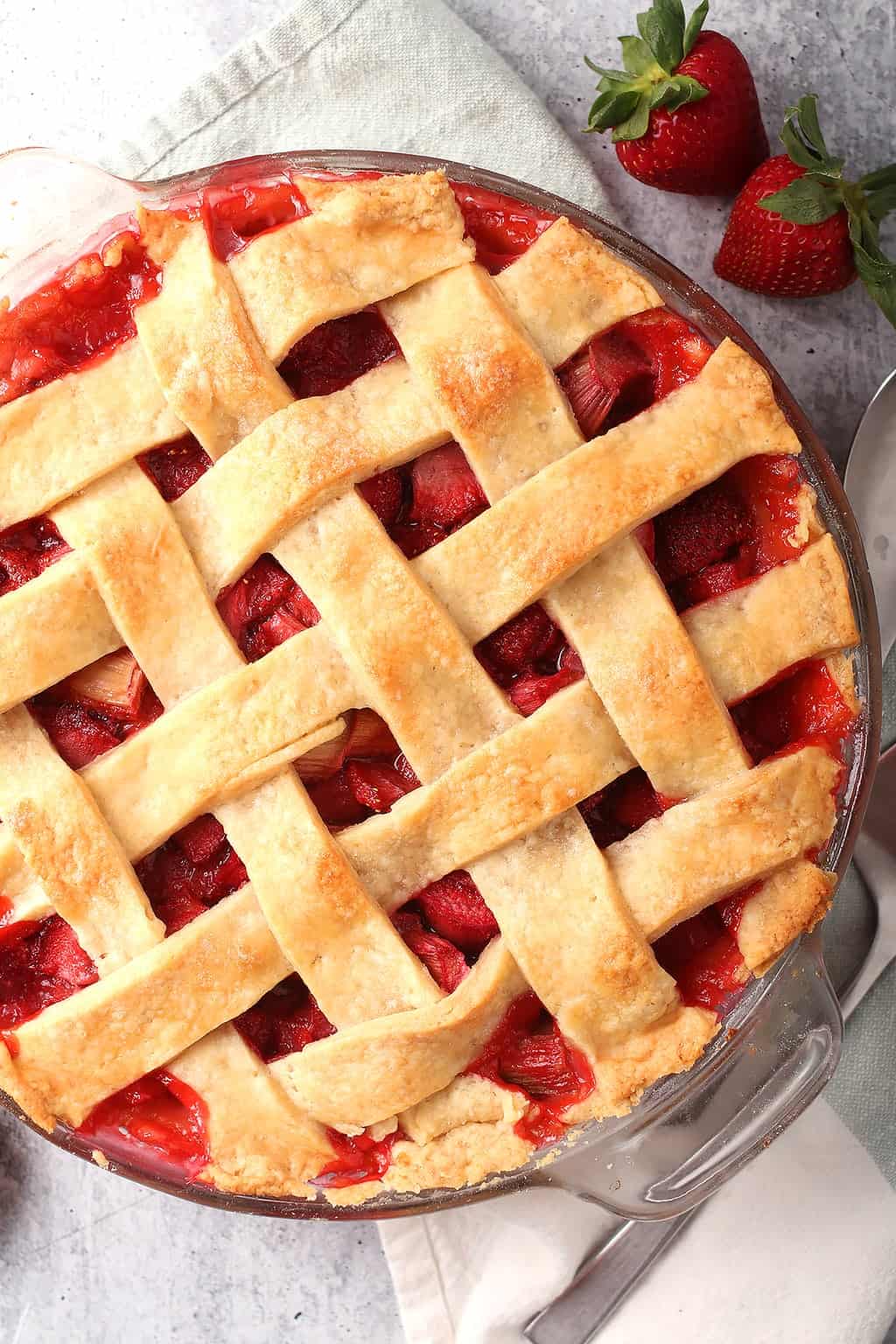 Classic Vegan Strawberry Rhubarb Pie My Darling Vegan