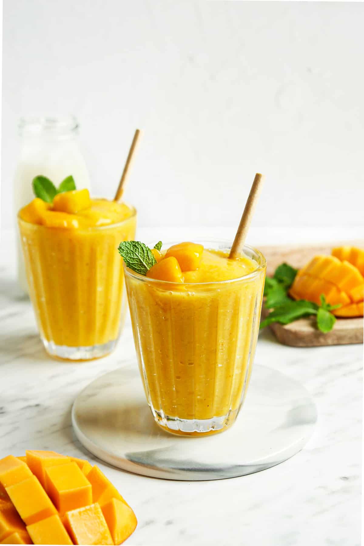 Mango Smoothie (6 Ingredients!) My Darling Vegan