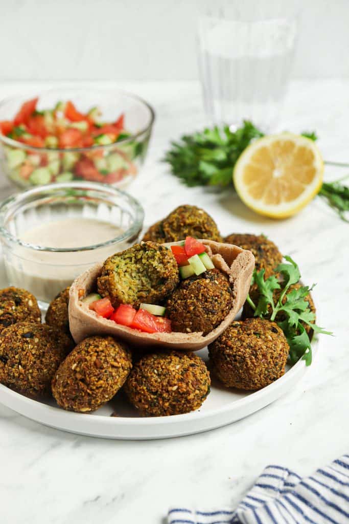 falafel in pita bread with tomato and cucumber