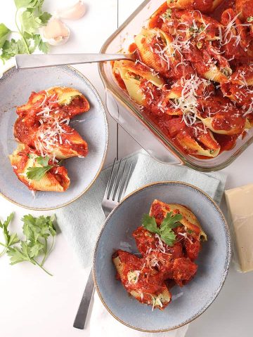 Two plates of jumbo stuffed shells